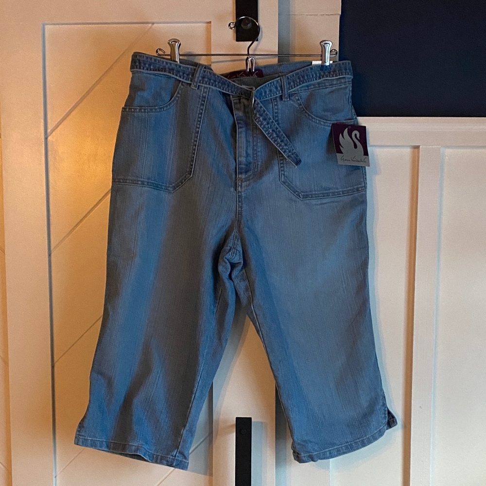 Gloria Vanderbilt Denim Capris